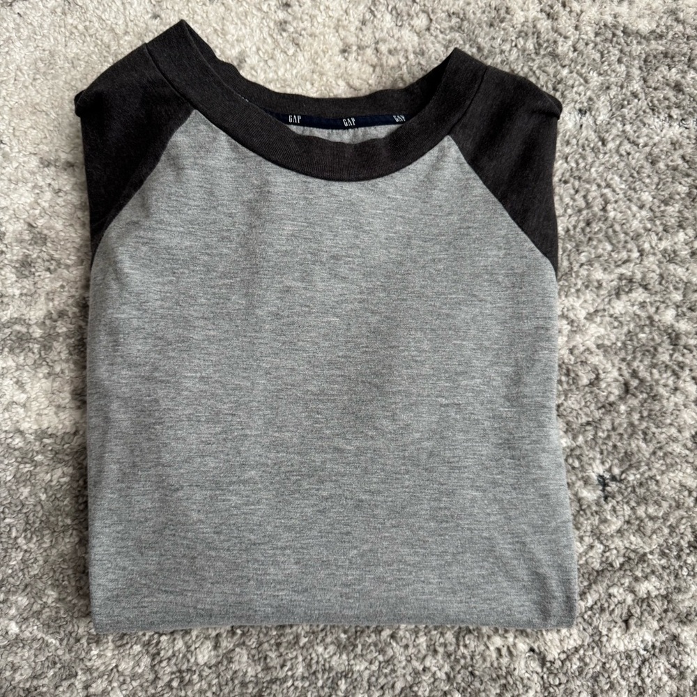 Gap men’s long sleeve size L